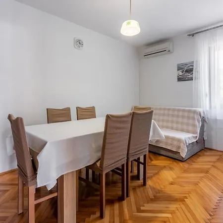 Mirena Apartment