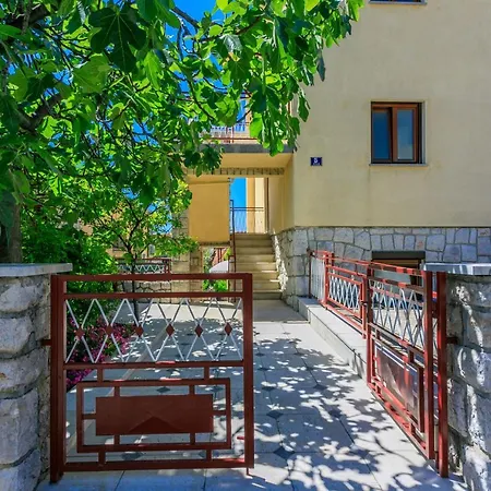 Apartment Mirena Crikvenica