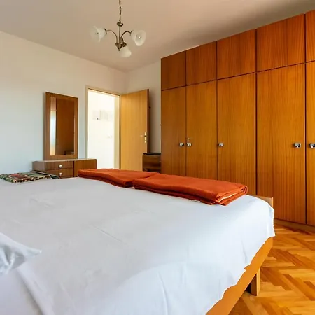 Mirena Apartment *